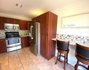 5705 Fox Hollow Drive - Photo Thumbnail 5