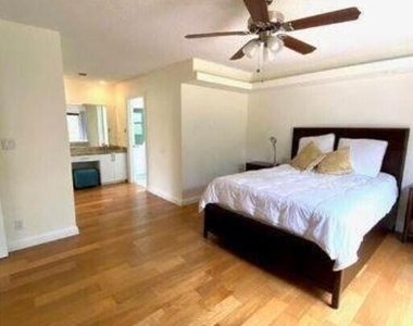 5705 Fox Hollow Drive - Photo Thumbnail 18