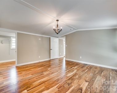 7274 Charlotte Highway - Photo Thumbnail 13