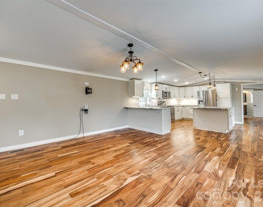 7274 Charlotte Highway - Photo Thumbnail 4