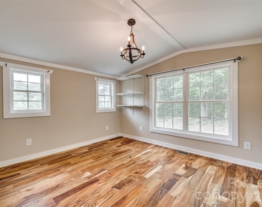 7274 Charlotte Highway - Photo Thumbnail 9