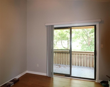 1472 Riverwood Court - Photo Thumbnail 2