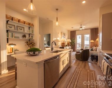 116 Langtree Shore Drive - Photo Thumbnail 8
