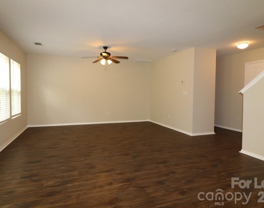 13011 Lake Erie Lane - Photo Thumbnail 10
