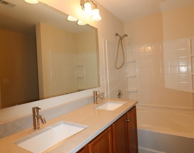 13011 Lake Erie Lane - Photo Thumbnail 24