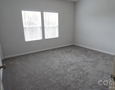 2324 Donnelly Hills Lane - Photo Thumbnail 20
