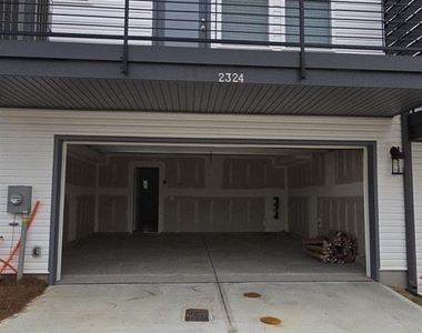 2324 Donnelly Hills Lane - Photo Thumbnail 43