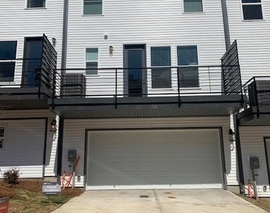 2324 Donnelly Hills Lane - Photo Thumbnail 14