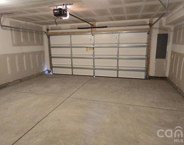 2324 Donnelly Hills Lane - Photo Thumbnail 11