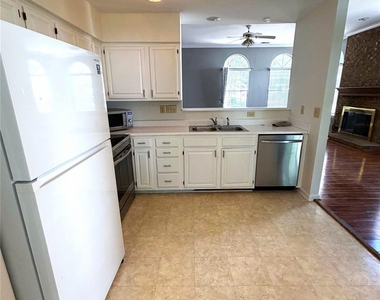 900 Gretna Green Drive - Photo Thumbnail 3