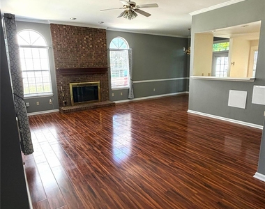 900 Gretna Green Drive - Photo Thumbnail 1