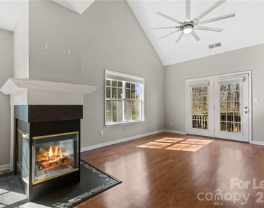 8401 Southgate Commons Drive - Photo Thumbnail 3