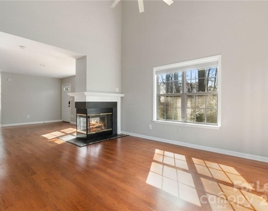 8401 Southgate Commons Drive - Photo Thumbnail 4