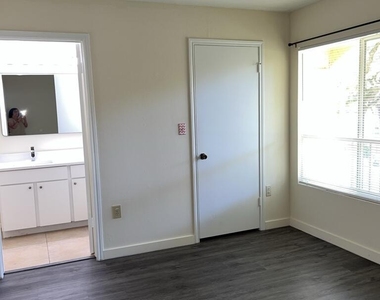2350 Nw 33rd Street - Photo Thumbnail 21