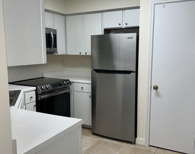 2350 Nw 33rd Street - Photo Thumbnail 12