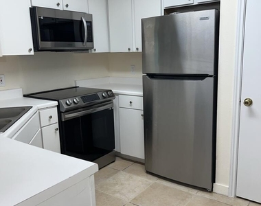 2350 Nw 33rd Street - Photo Thumbnail 19