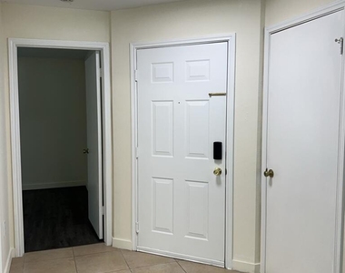 2350 Nw 33rd Street - Photo Thumbnail 2