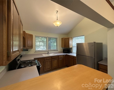 213 S Summit Avenue - Photo Thumbnail 5