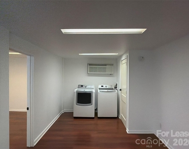 213 S Summit Avenue - Photo Thumbnail 13
