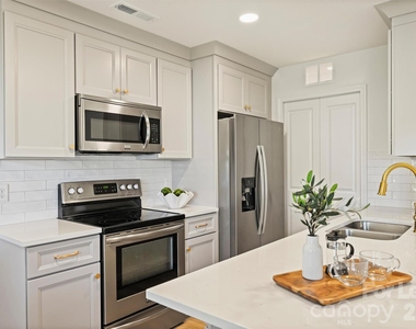 11141 Harrowfield Road - Photo Thumbnail 12