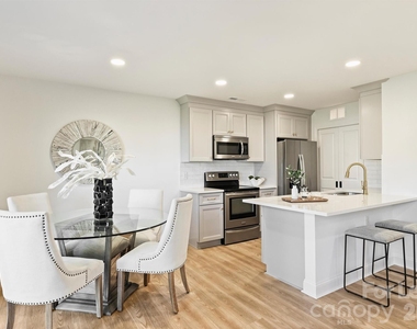 11141 Harrowfield Road - Photo Thumbnail 10