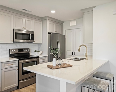 11141 Harrowfield Road - Photo Thumbnail 11