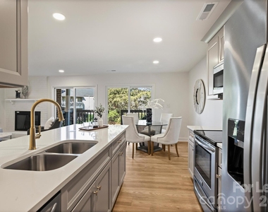 11141 Harrowfield Road - Photo Thumbnail 16