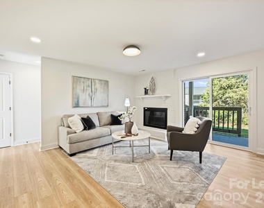 11141 Harrowfield Road - Photo Thumbnail 4