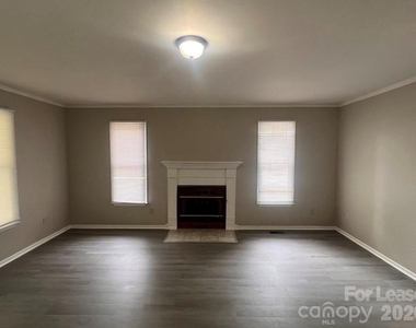 144 Mountain View Road - Photo Thumbnail 1