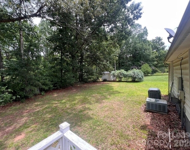 144 Mountain View Road - Photo Thumbnail 31