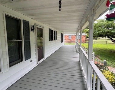 144 Mountain View Road - Photo Thumbnail 3