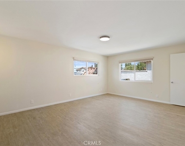 520 E Graves Avenue - Photo Thumbnail 6