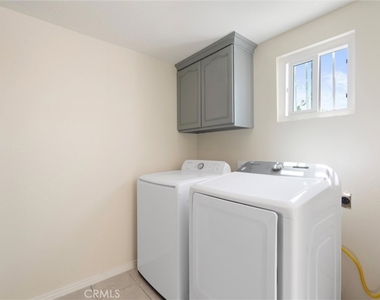 520 E Graves Avenue - Photo Thumbnail 13