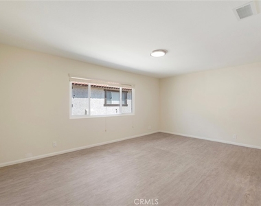 520 E Graves Avenue - Photo Thumbnail 9