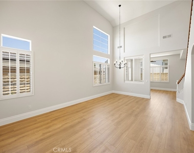 720 Camino Del Sol - Photo Thumbnail 6
