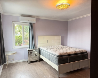 9729 W Live Oak Avenue - Photo Thumbnail 8