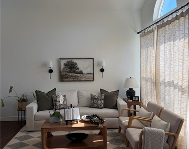 13580 Anochecer - Photo Thumbnail 4
