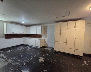 29208 Broken Arrow Way - Photo Thumbnail 13