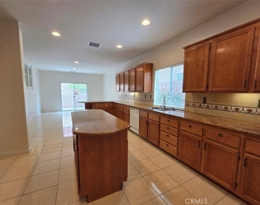 29208 Broken Arrow Way - Photo Thumbnail 15