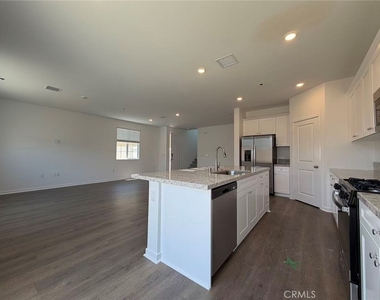 29298 Victoria Beach Boulevard - Photo Thumbnail 5