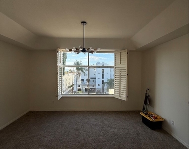4313 Van Nuys - Photo Thumbnail 5