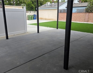 15709 Devonshire - Photo Thumbnail 4