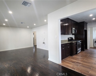 15709 Devonshire - Photo Thumbnail 9
