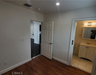15709 Devonshire - Photo Thumbnail 26