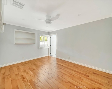 22907 Leonora Dr - Photo Thumbnail 27