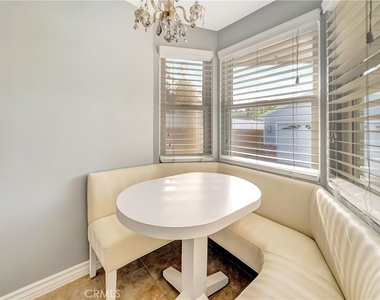 22907 Leonora Dr - Photo Thumbnail 17