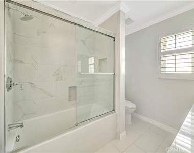 22907 Leonora Dr - Photo Thumbnail 23