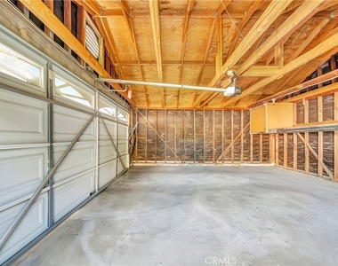 22907 Leonora Dr - Photo Thumbnail 33