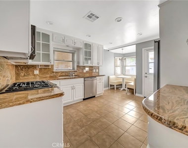 22907 Leonora Dr - Photo Thumbnail 10