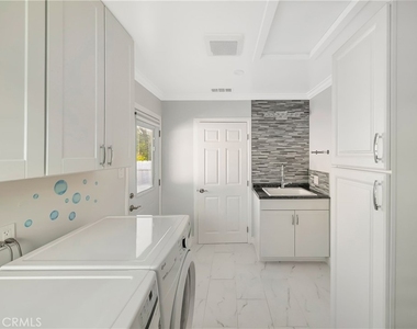 22907 Leonora Dr - Photo Thumbnail 30